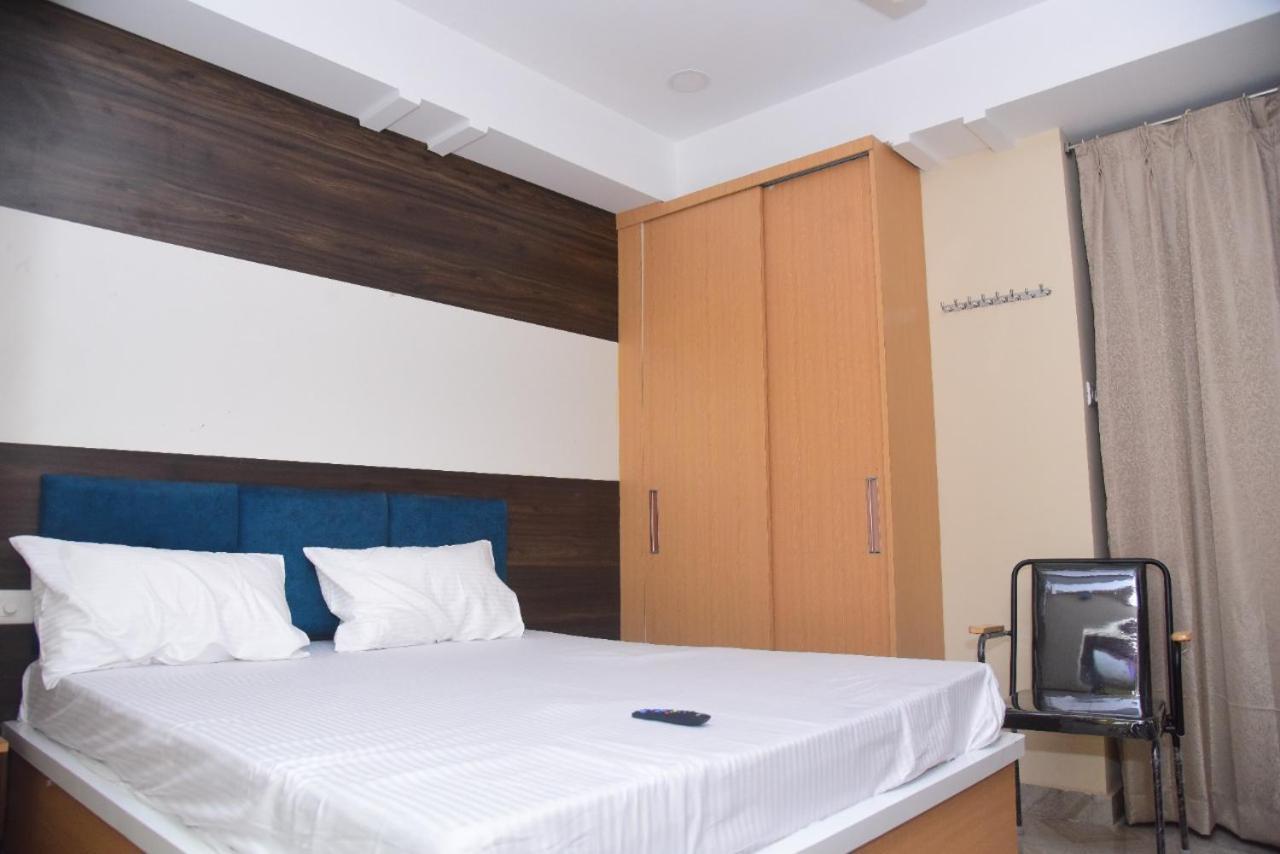 Hotel Sri Hasmitha Vijayawāda Exteriér fotografie